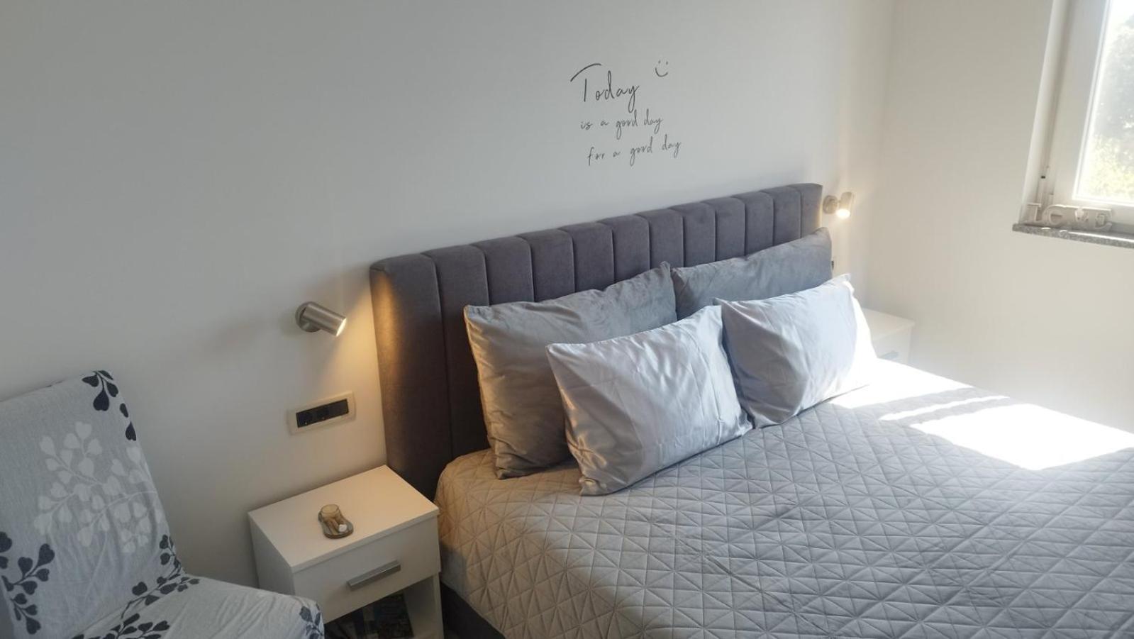 Crystal Apartment Umag Eksteriør billede